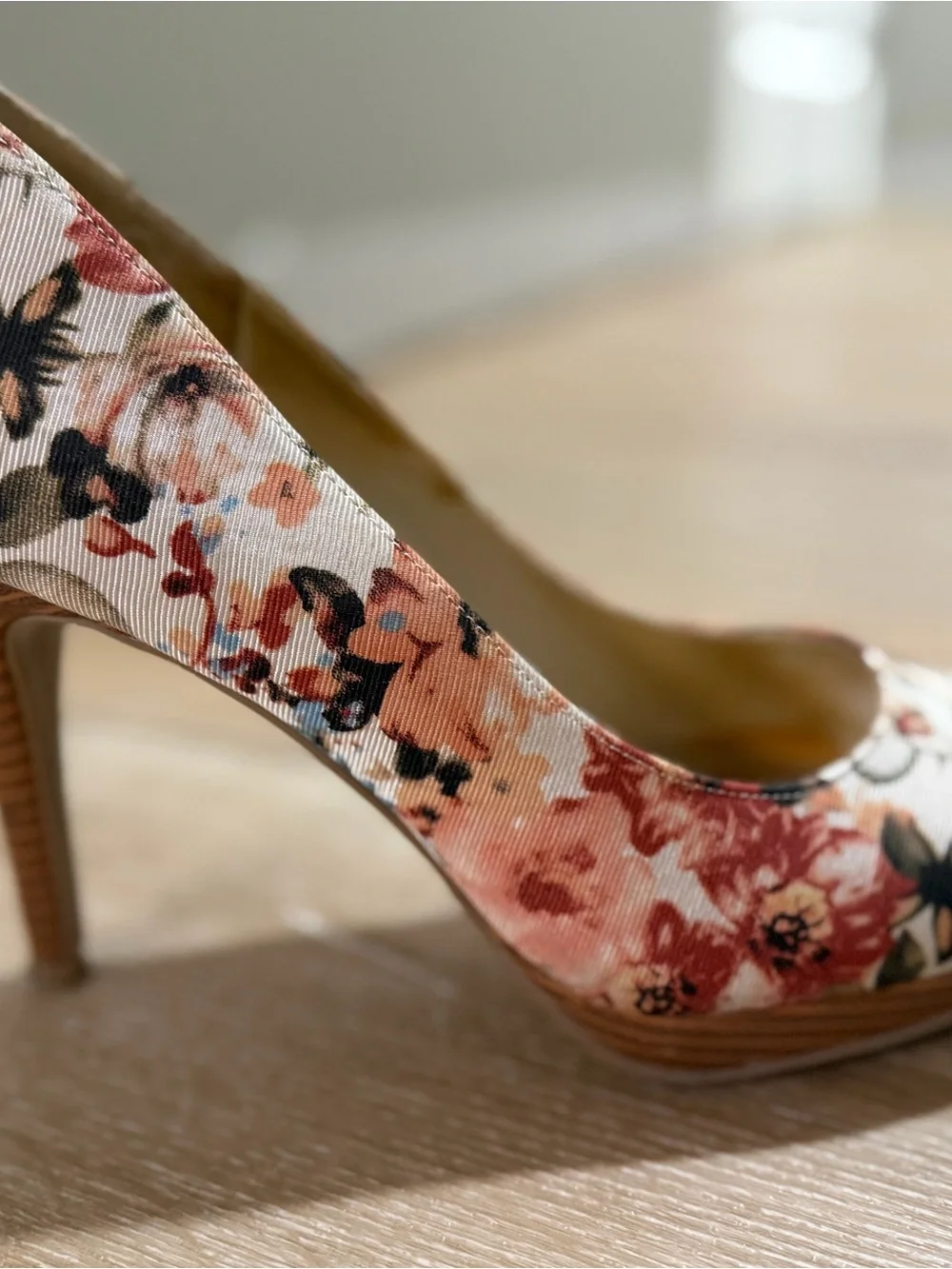 Christian Siriano Floral Pumps - Peach, Cream & Coral Accents